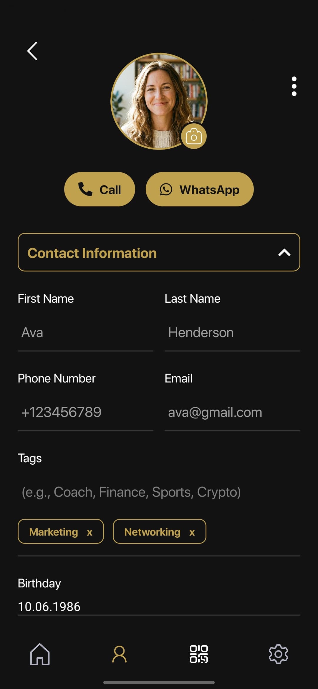 Bondigo contact details screen displaying comprehensive information and AI-generated notes from conversations